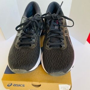 Like NEW ASICS GT-10009 Women athletic shoes size 9 Blk/Pure Silver in color